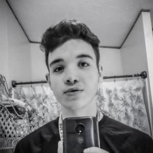 Meet your Posher, Skyler